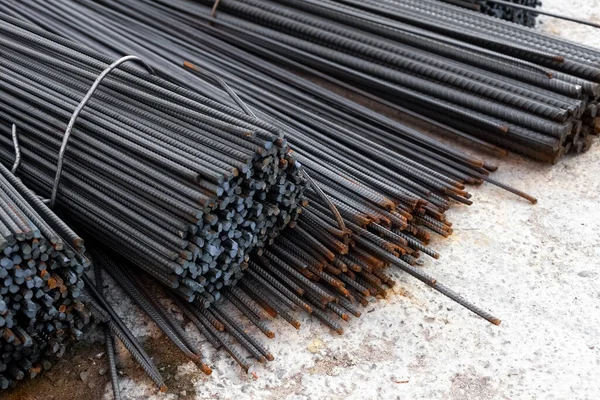 Pile Rusty Metal Fittings Reinforced Steel Building Construction — стоковое фото