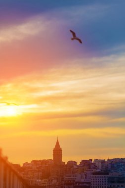 İstanbul gün batımı manzarası. Harika bir panoramik manzara. Türkiye 'ye Seyahat
