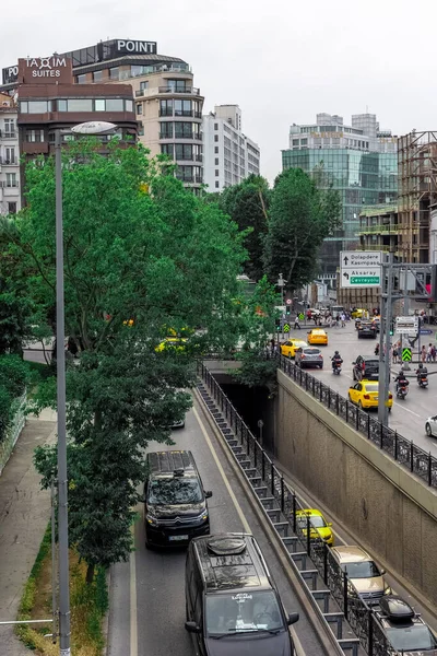 Turquía Estambul Junio 2022 Tráfico Por Carretera Estambul Vista Calle —  Fotos de Stock