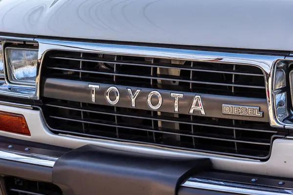 Bangkok Tajlandia Marca 2024 Toyota Land Cruiser Diesel Logo Tekst — Zdjęcie stockowe