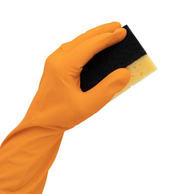 Bulaşık yıkamak için sünger, beyaz arka planda izole edilmiş turuncu lateks eldiven, ev işleri.