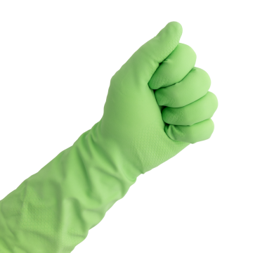 Beyaz arka planda izole edilmiş yeşil eldiven, temizlik için lastik eldiven, ev işi.