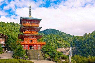 Japonya 'daki Montiamo üzerinde Pagoda