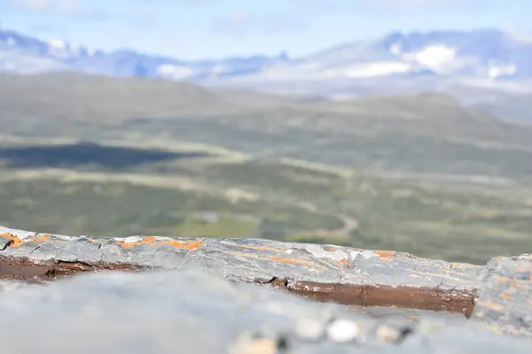 Dağların güzel manzarası