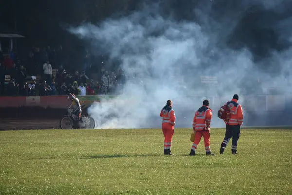 Bilbao şehrindeki yangın gösterisi.