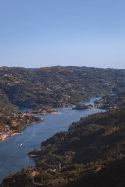 Nehrin güzel manzarası 