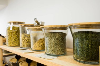 self servis organik gıdalar. Çevre dostu sıfır atık dükkanı. Küçük yerel işletme.