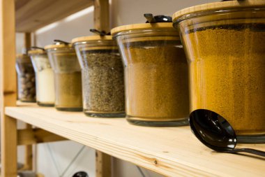 self servis organik gıdalar. Çevre dostu sıfır atık dükkanı. Küçük yerel işletme.