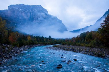 Sonbahar Ordesa ve Monte Perdido Ulusal Parkı, İspanya