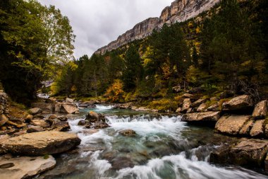 Sonbahar Ordesa ve Monte Perdido Ulusal Parkı, İspanya