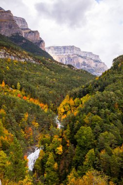 Sonbahar Ordesa ve Monte Perdido Ulusal Parkı, İspanya