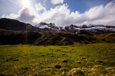 Aguas Tuertas 'ta sonbahar, Valle de Echo, İspanya