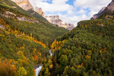 Sonbahar Ordesa ve Monte Perdido Ulusal Parkı, İspanya