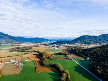 La Vall D En Bas, La Garrotxa, İspanya 'da sonbahar manzarası.