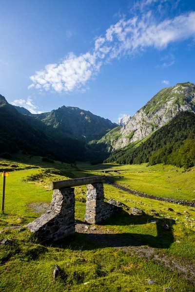 stock image Summer in Uelhs Deth Joeu waterfall, Val D Aran, Pyrenees, Spain