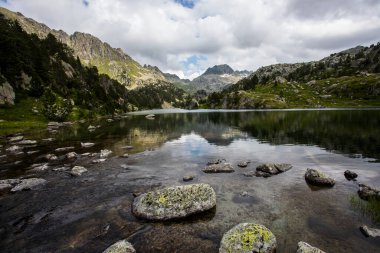 Aiguestortes ve Sant Maurici Ulusal Parkı, Pireneler, İspanya