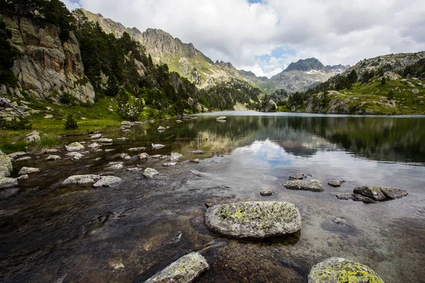 Paesaggio Estivo Aiguestortes Parco Nazionale Sant Maurici Pirenei Spagna — Foto Stock