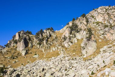 Sonbahar manzarası, Aiguestortes ve Sant Maurici Ulusal Parkı, Pireneler, İspanya