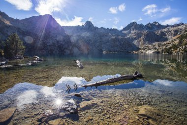 Sonbahar manzarası, Aiguestortes ve Sant Maurici Ulusal Parkı, Pireneler, İspanya