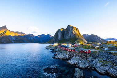 Norveç, Lofoten Adaları 'ndaki Hamnoy manzarası