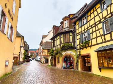 Riquewihr, Fransa; 7 Mayıs 2024: Riquewihr, Fransa