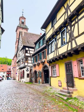 Riquewihr, Fransa; 7 Mayıs 2024: Riquewihr, Fransa