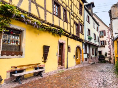 Riquewihr, Fransa; 7 Mayıs 2024: Riquewihr, Fransa