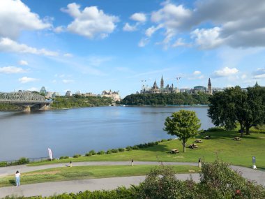 Ottowa, Kanada 'daki Ottawa Nehri manzarası