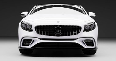 İzole edilmiş arkaplanda 3D Brabus Coupe 800 çizimi