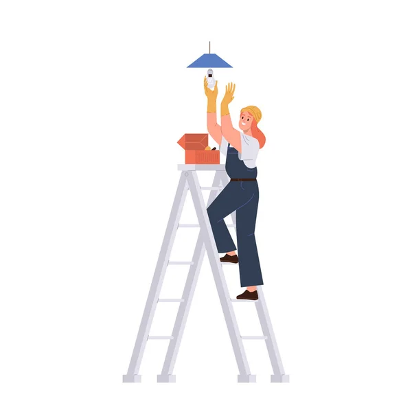 女电工卡通人物把灯泡灯拧到天花板吊灯上 站在台阶上的梯形矢量上 与白色背景隔离 工程师工人修理家庭服务 — 图库矢量图片