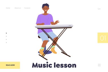 Müzik dersi iniş sayfası tasarım şablonu. Mutlu genç çocuk çizgi film karakteri sentezleyiciyi oynuyor. Web sitesi vektör illüstrasyonu gençlere yaratıcı meslek, hobi eğlencesi sunuyor