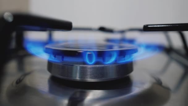 Gasbrander Voor Keukenfornuis Aardgasontsteking Brander Close Zicht — Stockvideo