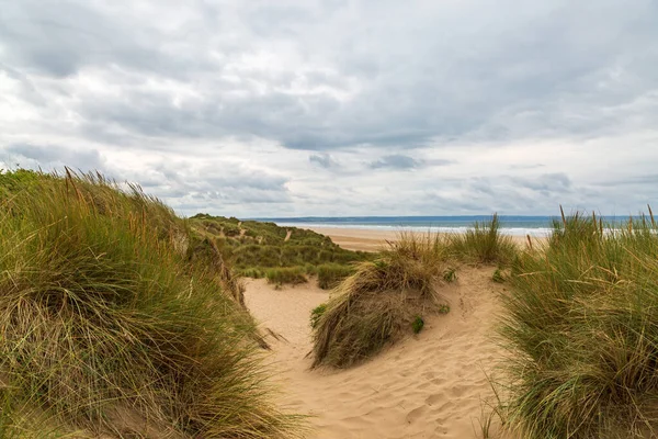 stock image Sand dunes and the beach, at Saunton Sands in Devon