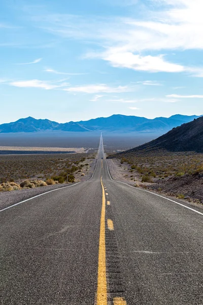 Long Road Death Valley — Stock Photo, Image