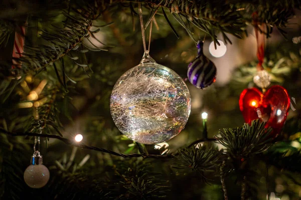 Skleněné Cetky Stromě Vánocích — Stock fotografie