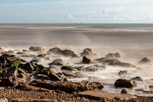 Ein Langzeitbelichtungsfoto Der Küste Strand Von Pett Level Der Küste — Stockfoto