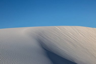 White Sands Ulusal Parkı, New Mexico 'daki el değmemiş kum tepeleri.