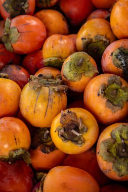 Portekiz pazarında satılık hurma bolluğu