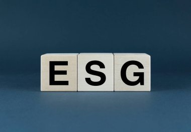 ESG. Küpler ESG kelimesini oluşturur. ESG kelime kavramı