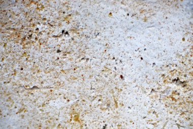 Toprağın içindeki mikroplastikler. Küresel ısınma ve iklim değişikliği kavramı. Geri dönüşümsüz plastikler mikroskop makroskobu 40x çevre sağlığı laboratuvarı ile sahada çevre kirliliği yaratıyor..