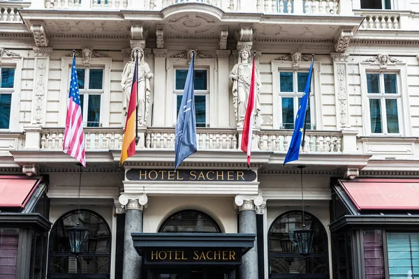 Wien Österreich Oktober 2022 Fassade Des Sacher Hotels Ein Klassisches — Stockfoto