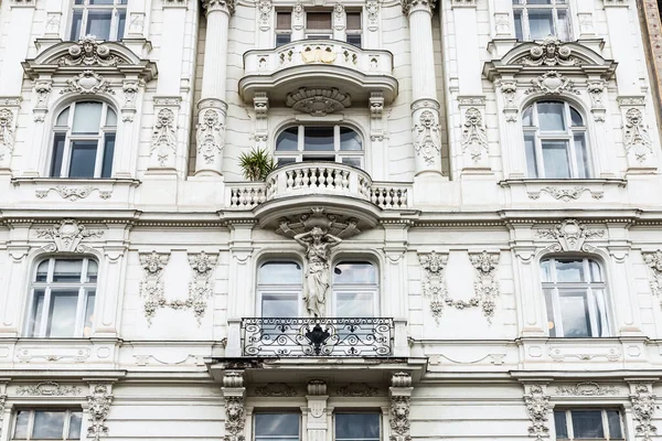 Wien Österreich Oktober 2022 Fassade Eines Klassischen Altbaus Oder Jugendstilhauses — Stockfoto