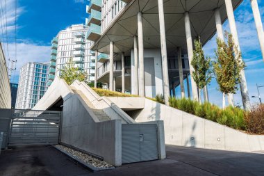 Viyana, Avusturya - 16 Ekim 2022: Park Apartmanları AM Belvedere by Renzo Piano, modern gökdelenler Belvedere Qutier, Viyana, Avusturya