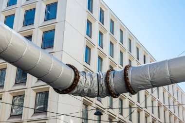 Avusturya, Viyana 'da bir sokakta suyu boşaltmak için sarma borusu