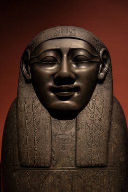 Viyana, Avusturya - 15 Ekim 2022: Avusturya 'nın Viyana kentindeki Kunsthistorisches Müzesi veya Sanat Tarihi Müzesinde Mısır heykeli 