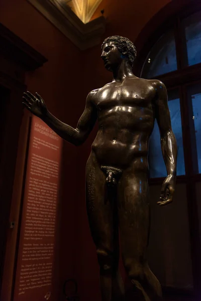 Відень Австрія Жовтня 2022 Римська Статуя Оголеного Юнака Музею Мистецтв — стокове фото