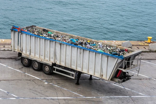 Übersicht Eines Containers Mit Glasflaschen Für Das Recycling Hafen Von — Stockfoto
