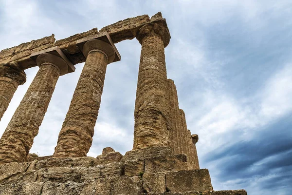 意大利西西里Agrigento Valle Dei Templi或Temples Valley Temples的Hera Lacinia Juno Lacinia或Temple D圣殿 — 图库照片
