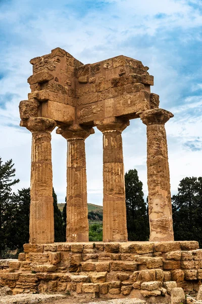 Temple Dioscuri Castor Pollux Valle Dei Templi Valley Temples Agrigento — Stock Photo, Image