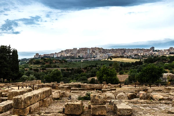 Město Agrigento Jak Vidět Údolí Chrámů Nebo Valle Dei Templi — Stock fotografie